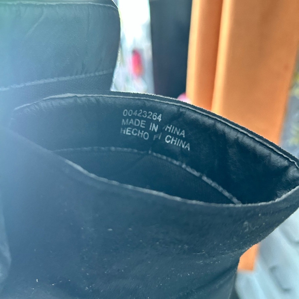 H&M Black Ankle Boots Stylish Leather Design - Picture 5 of 6